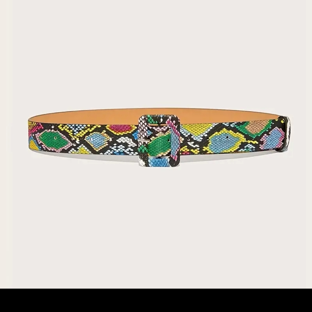 "SOLD"NWOT snakeskin BELT - Picture 2 of 6